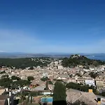 Mirador De *